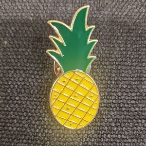 Pineapple Brooch in Green and Yellow